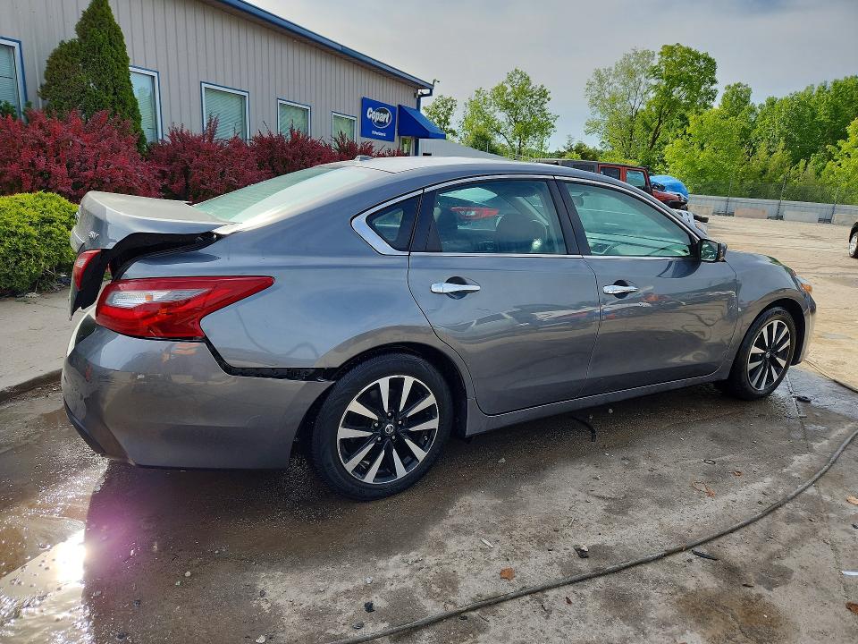53440476 :رقم المزاد ، 1N4AL3AP3JC168861 vin ، 2018 Nissan Altima مزاد بيع