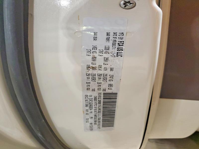 53163966 :رقم المزاد ، 2C4RC1BG2HR688244 vin ، 2017 Chrysler Pacifica مزاد بيع