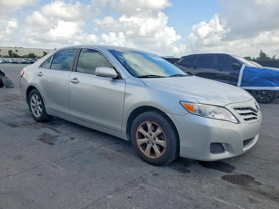 55162116 :رقم المزاد ، 4T1BF3EKXBU123380 vin ، 2011 Toyota Camry مزاد بيع
