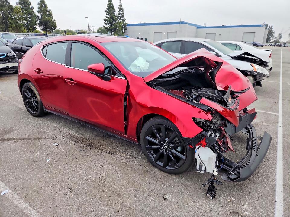 53779986 :رقم المزاد ، JM1BPAML3M1315065 vin ، 2021 Mazda 3 مزاد بيع