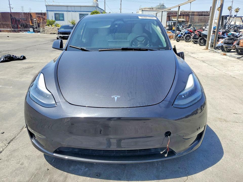 55001086 :رقم المزاد ، 7SAYGDEE7RA238324 vin ، 2024 Tesla Model Y مزاد بيع