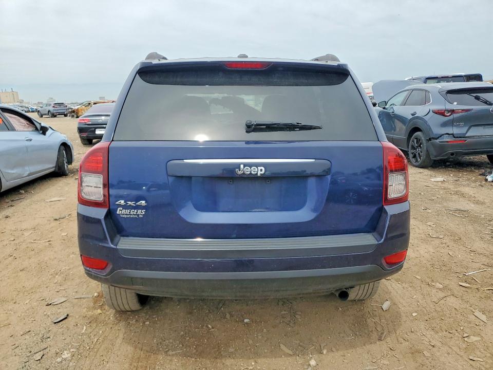 54973946 :رقم المزاد ، 1C4NJDBBXHD105870 vin ، 2017 Jeep Compass مزاد بيع