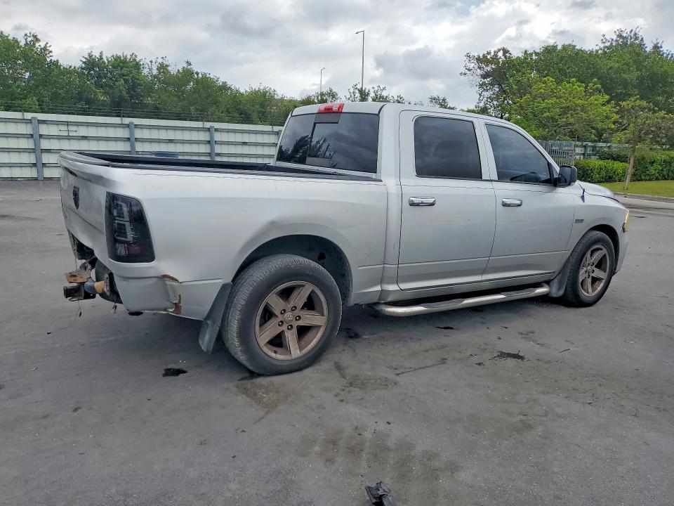 51587796 :رقم المزاد ، 1D7RB1CT5BS596829 vin ، 2011 Dodge Ram 1500 مزاد بيع