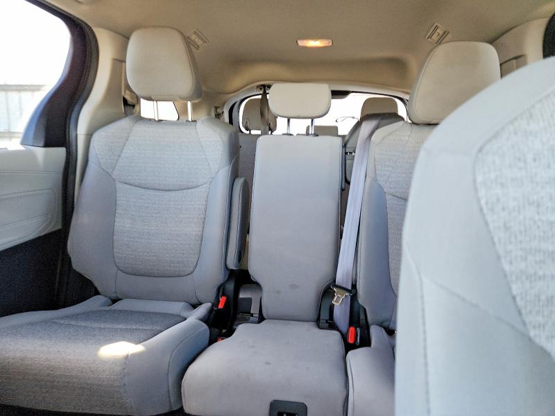 52810816 :رقم المزاد ، 5TDKRKEC7NS085971 vin ، 2022 Toyota Sienna مزاد بيع