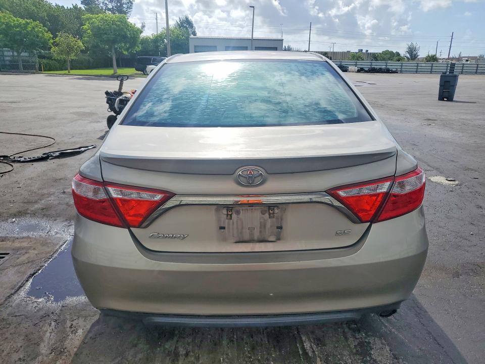 54703486 :رقم المزاد ، 4T1BF1FK3GU554167 vin ، 2016 Toyota Camry مزاد بيع