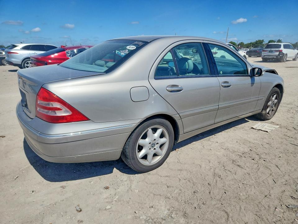 Продаж на аукціоні авто 2004 Mercedes-benz C, vin: WDBRF61J14E016103, номер лоту: 52934866