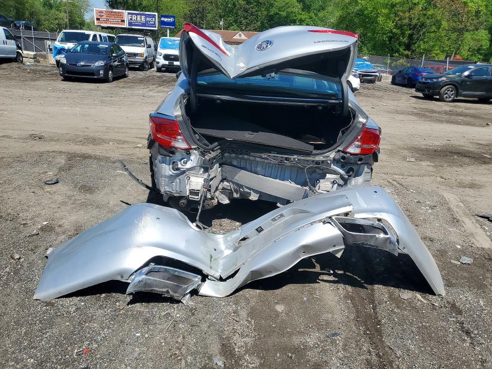 2017 Buick Lacrosse მანქანა იყიდება აუქციონზე, vin: 1G4ZP5SS5HU176492, აუქციონის ნომერი: 52241236