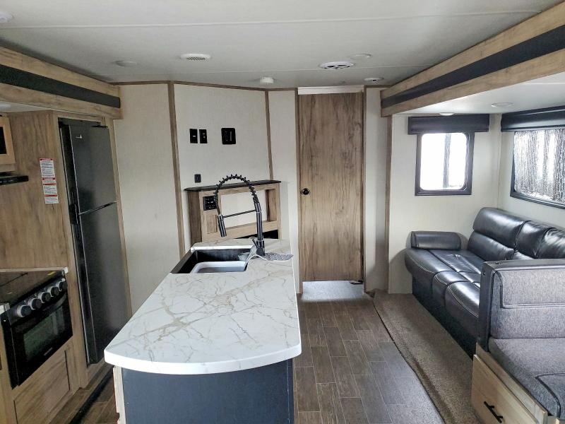 Продажа на аукционе авто 2022 Forest River Cherokee Forest Riv, vin: 5ZT2CKYB9N2006536, номер лота: 50079146