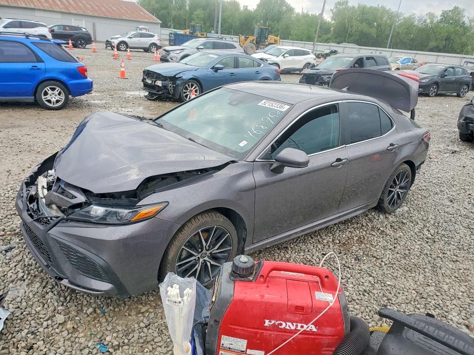 Продажа на аукционе авто 2021 Toyota Camry, vin: 4T1G11AK4MU468762, номер лота: 52152336