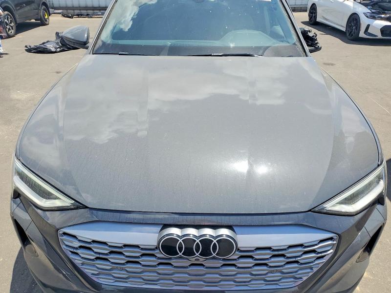 54902546 :رقم المزاد ، WA15AAGE3RB040594 vin ، 2024 Audi Q8 E-tron مزاد بيع