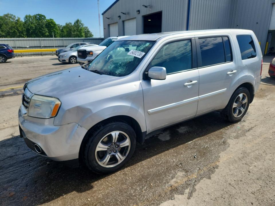 54002136 :رقم المزاد ، 5FNYF4H33FB067578 vin ، 2015 Honda Pilot مزاد بيع