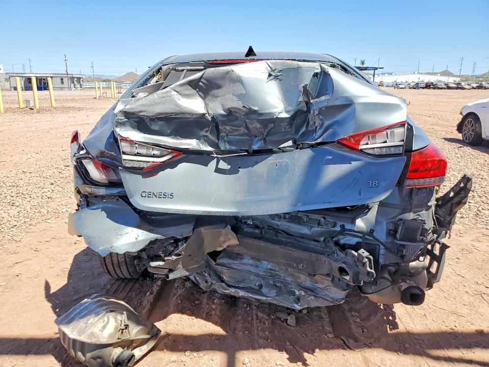 52882256 :رقم المزاد ، KMHGN4JE2FU040305 vin ، 2015 Hyundai Genesis مزاد بيع