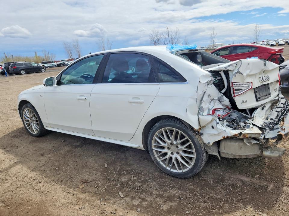 52818716 :رقم المزاد ، WAUFFCFL0FN001167 vin ، 2015 Audi A4 مزاد بيع