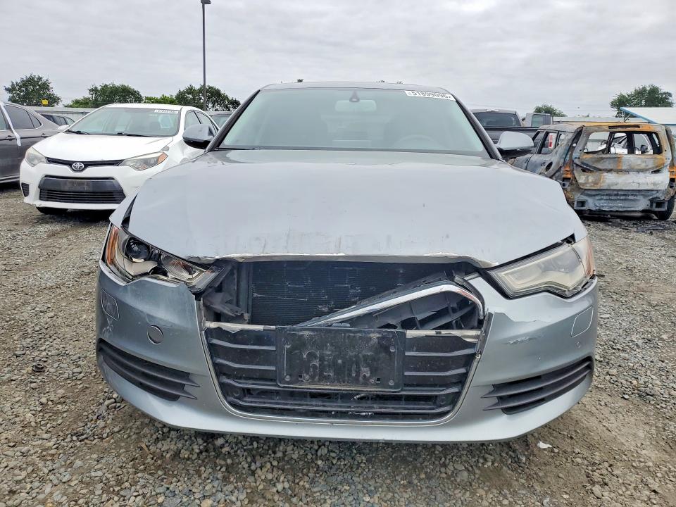 2012 Audi A6 მანქანა იყიდება აუქციონზე, vin: WAUGGAFC2CN125572, აუქციონის ნომერი: 51899096