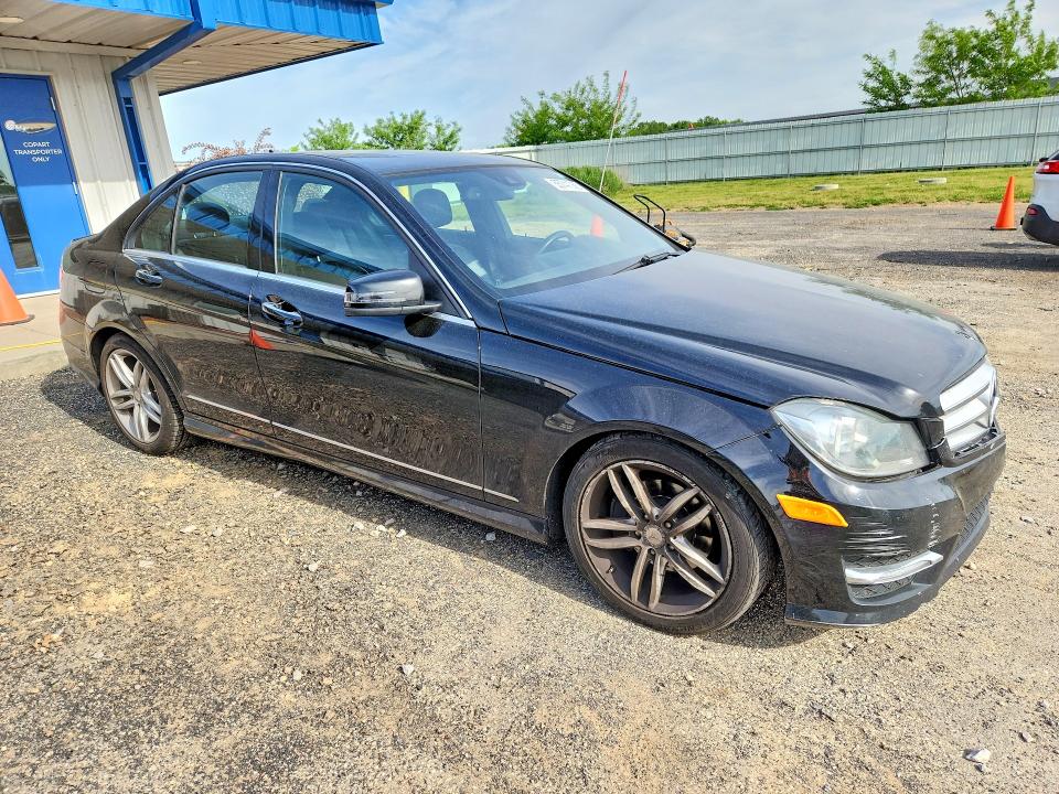 2012 Mercedes-benz C მანქანა იყიდება აუქციონზე, vin: WDDGF8BB9CR234041, აუქციონის ნომერი: 55741066