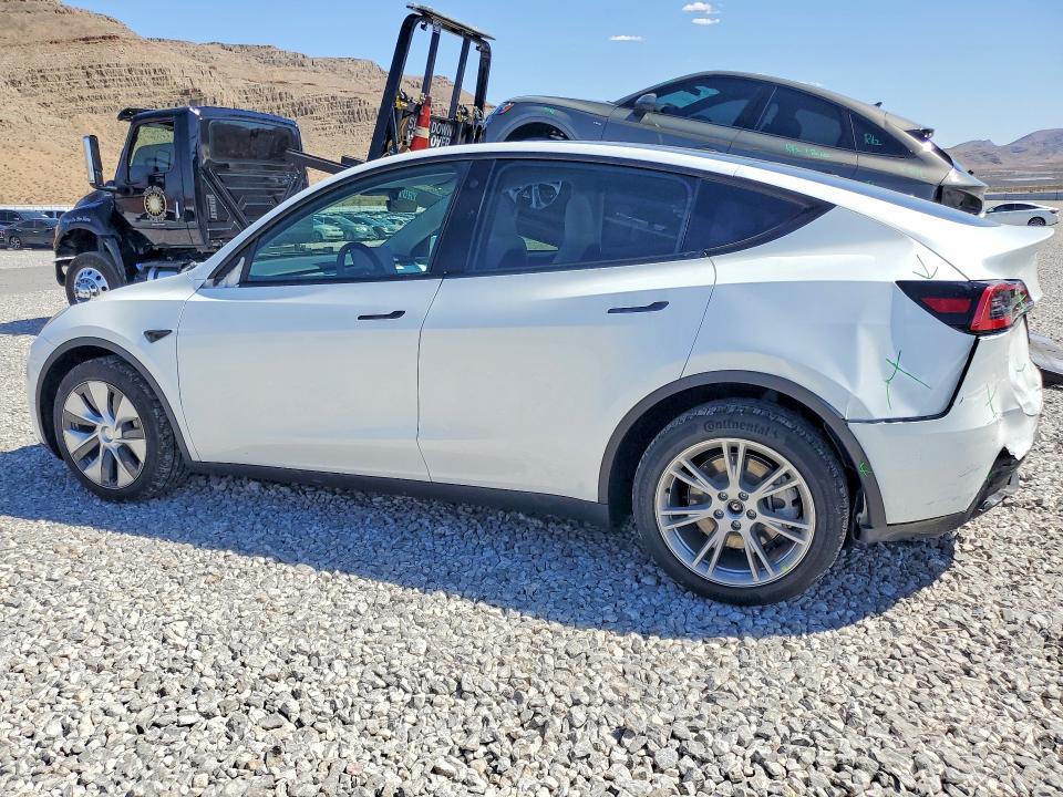 Продажа на аукционе авто 2023 Tesla Model Y, vin: 7SAYGDEE8PA097762, номер лота: 52753896