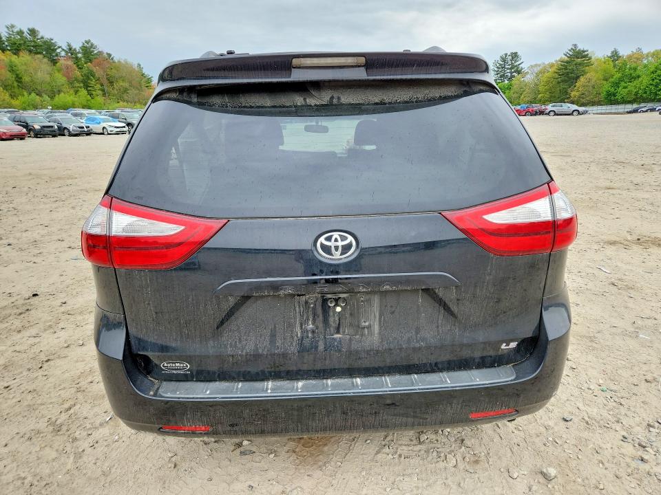 Продажа на аукционе авто 2017 Toyota Sienna, vin: 5TDKZ3DC9HS797832, номер лота: 53378516
