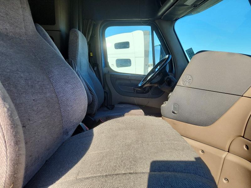 Aukcja sprzedaży 2014 Freightliner Cascadia 125, vin: 3AKJGLD51ESFZ3428, numer aukcji: 52230536