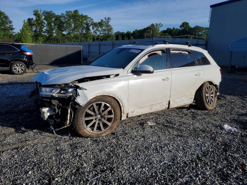 Продажа на аукционе авто 2017 Audi Q7, vin: WA1VAAF75HD055443, номер лота: 52319536