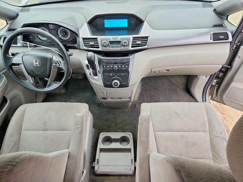 53014746 :رقم المزاد ، 5FNRL5H21BB090331 vin ، 2011 Honda Odyssey مزاد بيع
