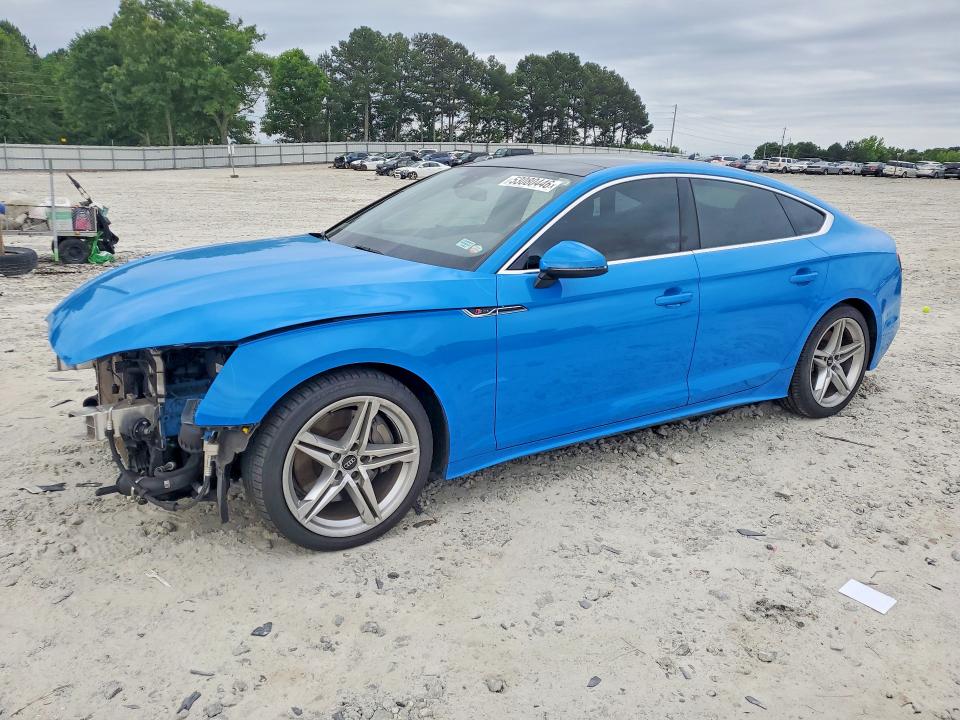 53080446 :رقم المزاد ، WAUDACF50MA058545 vin ، 2021 Audi A5 مزاد بيع