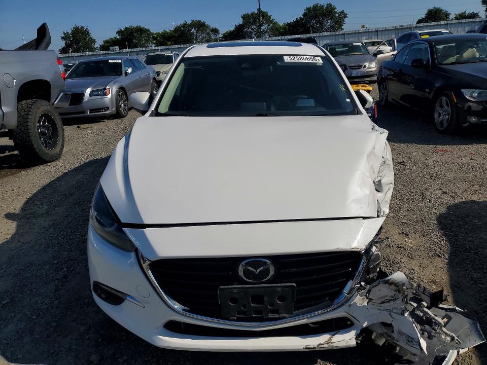 Продажа на аукционе авто 2018 Mazda 3, vin: 3MZBN1M38JM239893, номер лота: 52586656
