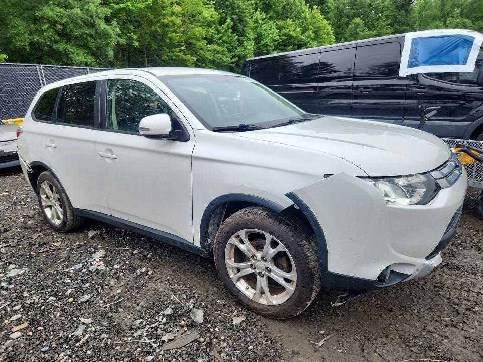 Продажа на аукционе авто 2015 Mitsubishi Outlander, vin: JA4AD3A39FZ004226, номер лота: 54591906