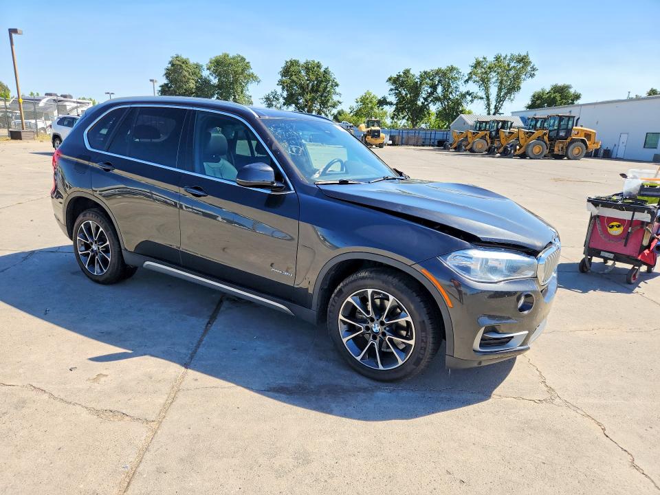 54458906 :رقم المزاد ، 5UXKR0C51J0X99082 vin ، 2018 Bmw X5 مزاد بيع