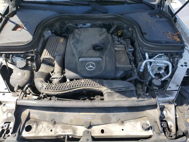 53943286 :رقم المزاد ، WDC0G4KBXJV040327 vin ، 2018 Mercedes-benz Glc مزاد بيع