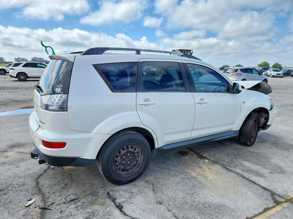 53034246 :رقم المزاد ، JA4AS2AW3DU011080 vin ، 2013 Mitsubishi Outlander مزاد بيع