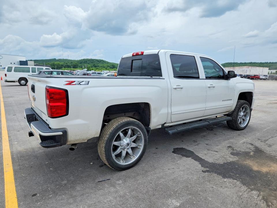 55232346 :رقم المزاد ، 3GCUKRECXJG139407 vin ، 2018 Chevrolet Silverado مزاد بيع