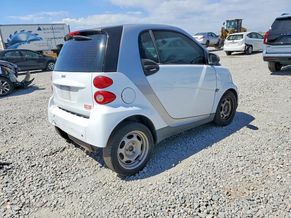 Продажа на аукционе авто 2012 Smart Fortwo, vin: WMEEJ3BA3CK573821, номер лота: 51910176