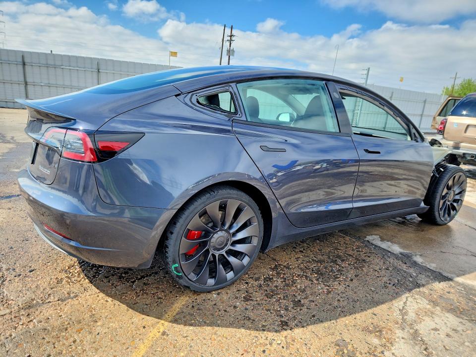52585686 :رقم المزاد ، 5YJ3E1EC2PF636941 vin ، 2023 Tesla Model 3 مزاد بيع