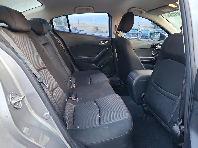 54623336 :رقم المزاد ، JM1BM1U75G1319716 vin ، 2016 Mazda 3 مزاد بيع