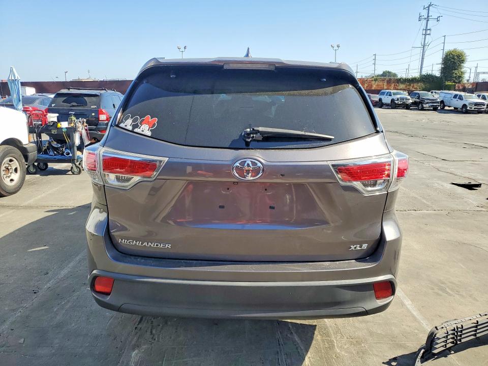 54657476 :رقم المزاد ، 5TDKKRFH9ES029599 vin ، 2014 Toyota Highlander مزاد بيع