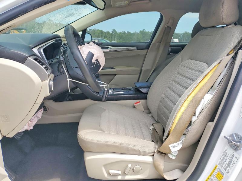52578596 :رقم المزاد ، 3FA6P0LU3KR220875 vin ، 2019 Ford Fusion مزاد بيع