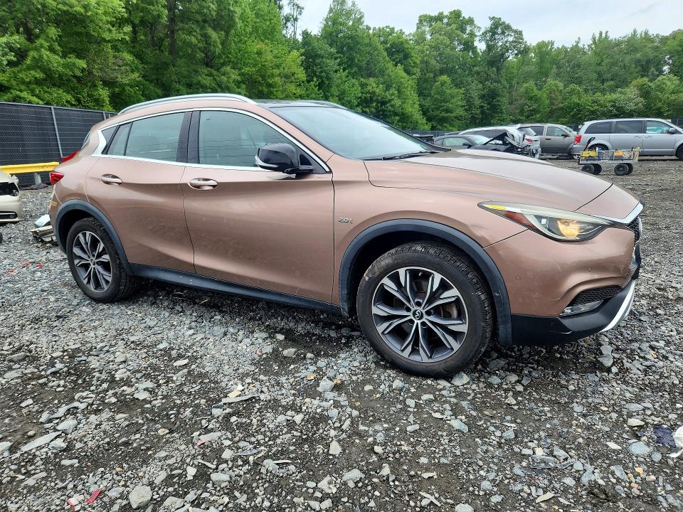 52610036 :رقم المزاد ، SJKCH5CR2JA047018 vin ، 2018 Infiniti Qx30 مزاد بيع
