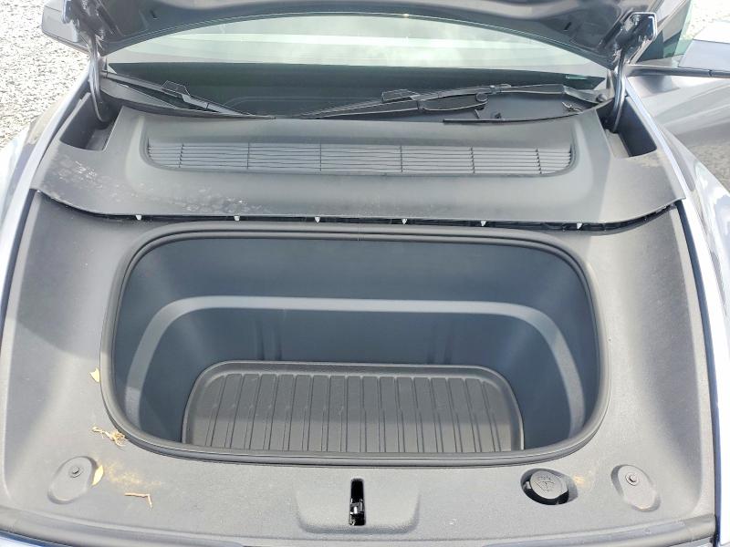 54997196 :رقم المزاد ، 7SAYGDED2TF525166 vin ، 2026 Tesla Model Y مزاد بيع