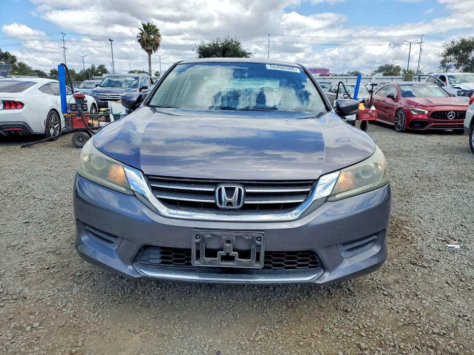55456586 :رقم المزاد ، 1HGCR2F33FA084786 vin ، 2015 Honda Accord مزاد بيع