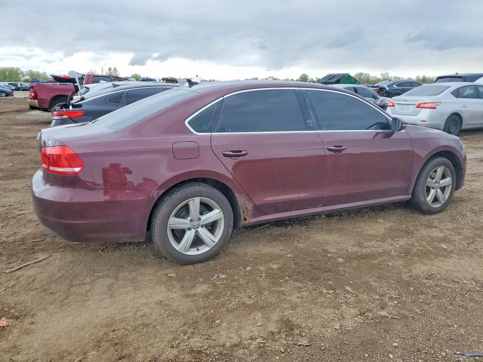 52262196 :رقم المزاد ، 1VWBP7A34CC039826 vin ، 2012 Volkswagen Passat مزاد بيع