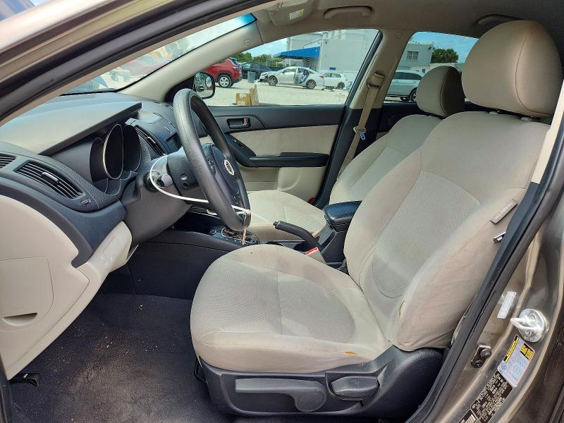 2011 Kia Forte მანქანა იყიდება აუქციონზე, vin: KNAFU4A21B5460888, აუქციონის ნომერი: 54942606