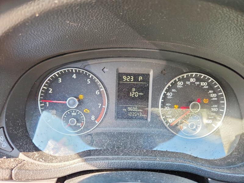 53954396 :رقم المزاد ، 1VWAT7A34EC094660 vin ، 2014 Volkswagen Passat مزاد بيع