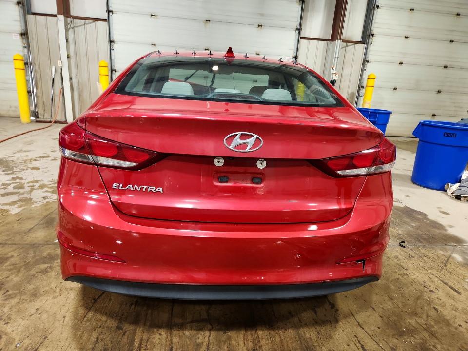 53274906 :رقم المزاد ، 5NPD84LF5JH318816 vin ، 2018 Hyundai Elantra مزاد بيع