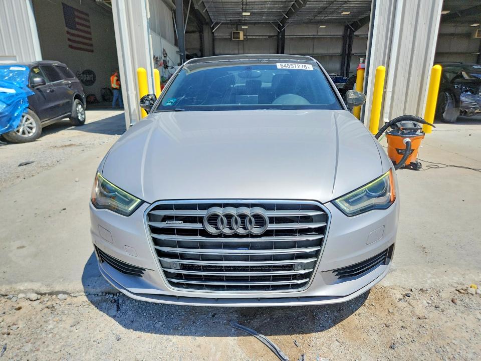 Продажа на аукционе авто 2015 Audi A3, vin: WAUEFGFF2F1052867, номер лота: 54857276