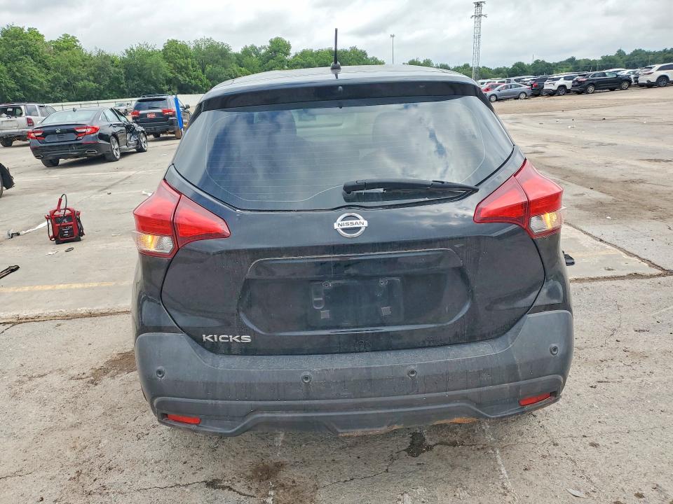 54203696 :رقم المزاد ، 3N1CP5BV8LL531374 vin ، 2020 Nissan Kicks مزاد بيع