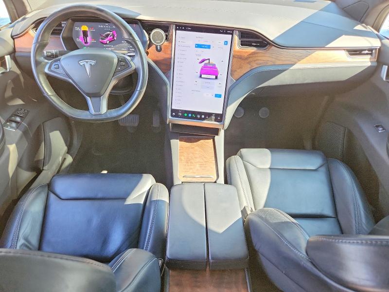 Продаж на аукціоні авто 2019 Tesla Model X, vin: 5YJXCBE27KF184885, номер лоту: 52752986
