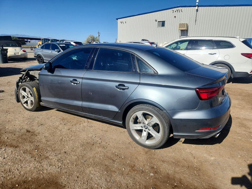 2018 Audi A3 მანქანა იყიდება აუქციონზე, vin: WAUB8GFF4J1012103, აუქციონის ნომერი: 54996526