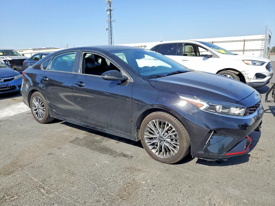 54160006 :رقم المزاد ، 3KPF54AD5NE502134 vin ، 2022 Kia Forte مزاد بيع