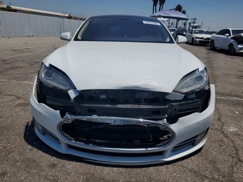 Продажа на аукционе авто 2014 Tesla Model S, vin: 5YJSA1H1XEFP35778, номер лота: 53554596