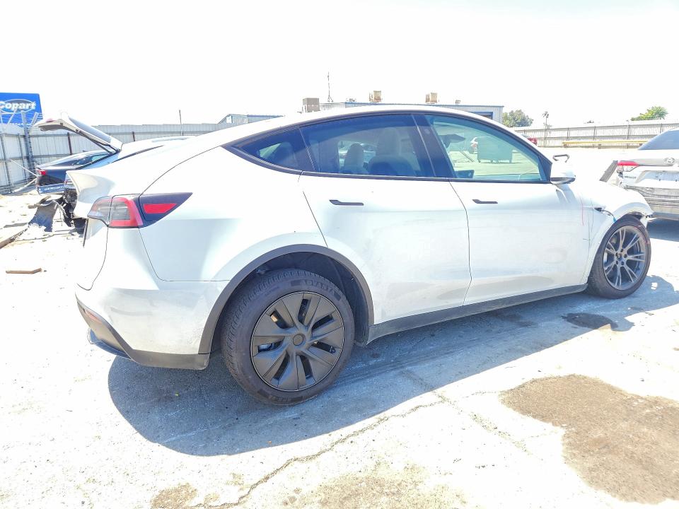 Продаж на аукціоні авто 2025 Tesla Model Y, vin: 7SAYGDED0SF228833, номер лоту: 52196696